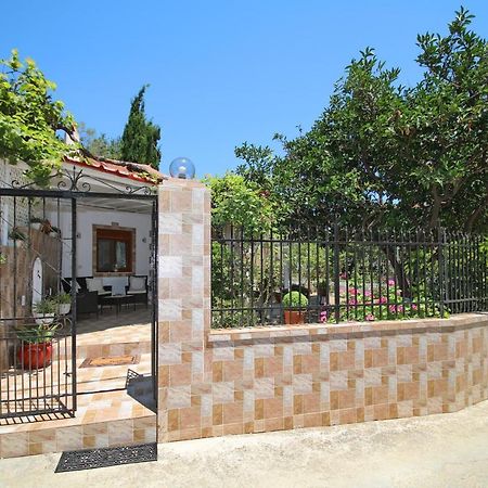 Vasia'S Small Villa Szkópelosz Kültér fotó